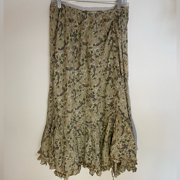 Fiorlini International Dresses & Skirts - Sheer Boho Green & Cream Floral Maxi Skirt
